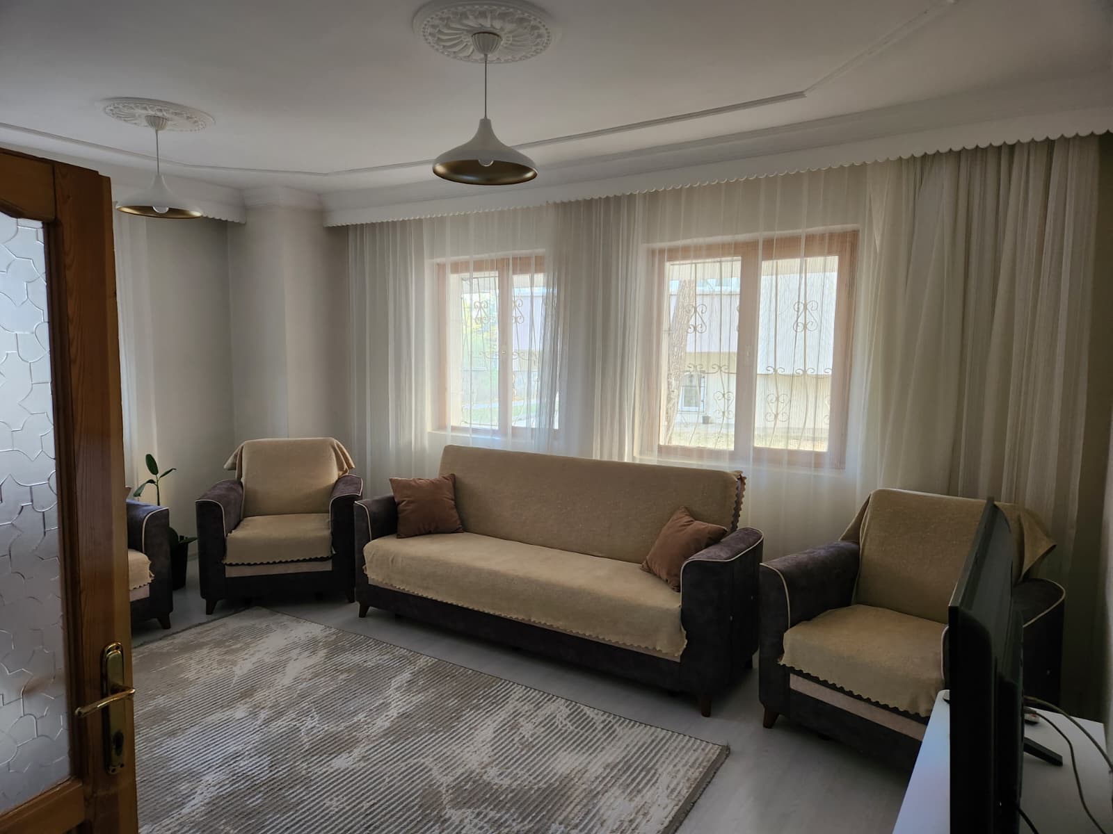 YILDIZKENT'TE BODRUM KATI 3+1 SATILIK DAİRE